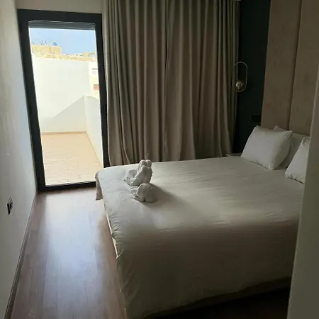 Appartement Luxueux 30 Neuf Avec Terrasse Casablanca Exterior photo